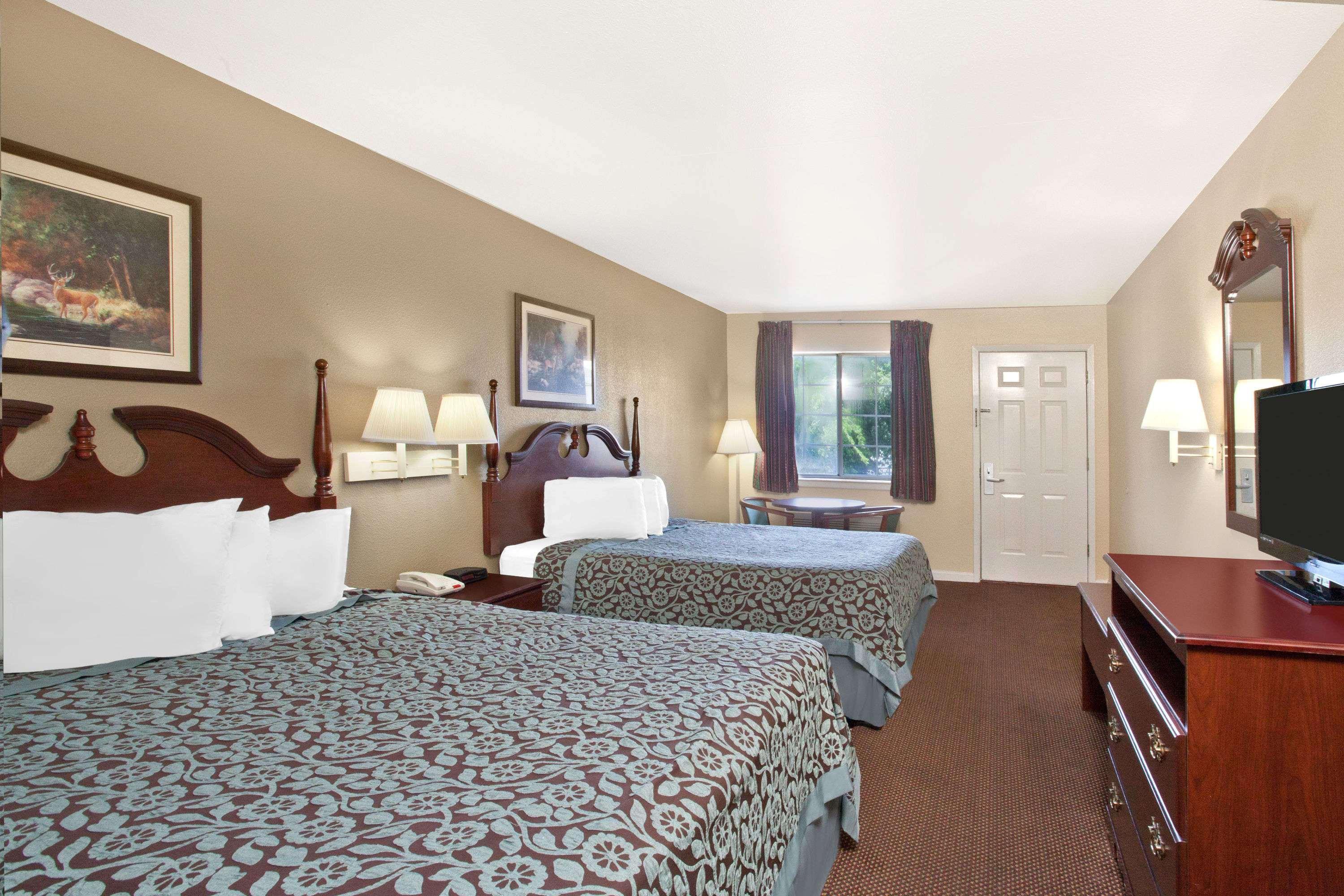 Days Inn By Wyndham Kerrville Kültér fotó